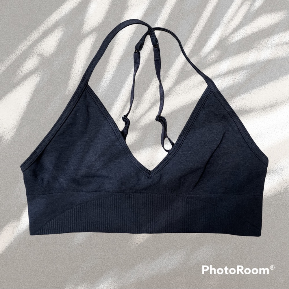 Lululemon triangle shaped sports bra. Size S.